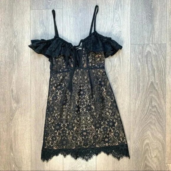 Free People For Love & Lemons Rosemary Mini Dress Lace Halter Off Shoulder Black - Picture 2 of 14